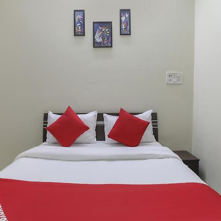 Collection O Shyam Vatika Banquet And Rooms Surat Buitenkant foto