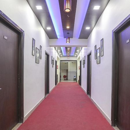 Collection O Shyam Vatika Banquet And Rooms Surat Buitenkant foto
