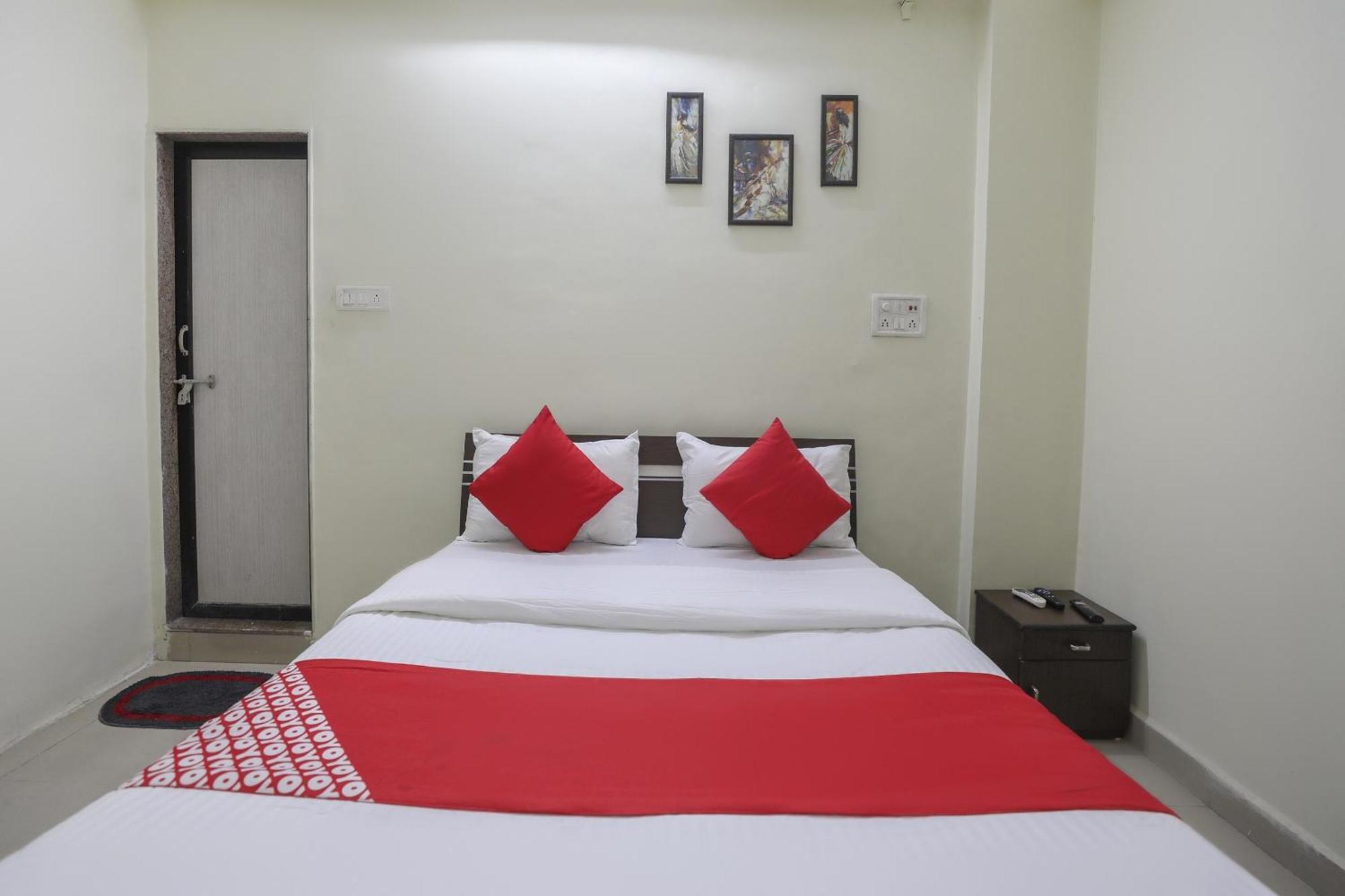 Collection O Shyam Vatika Banquet And Rooms Surat Buitenkant foto