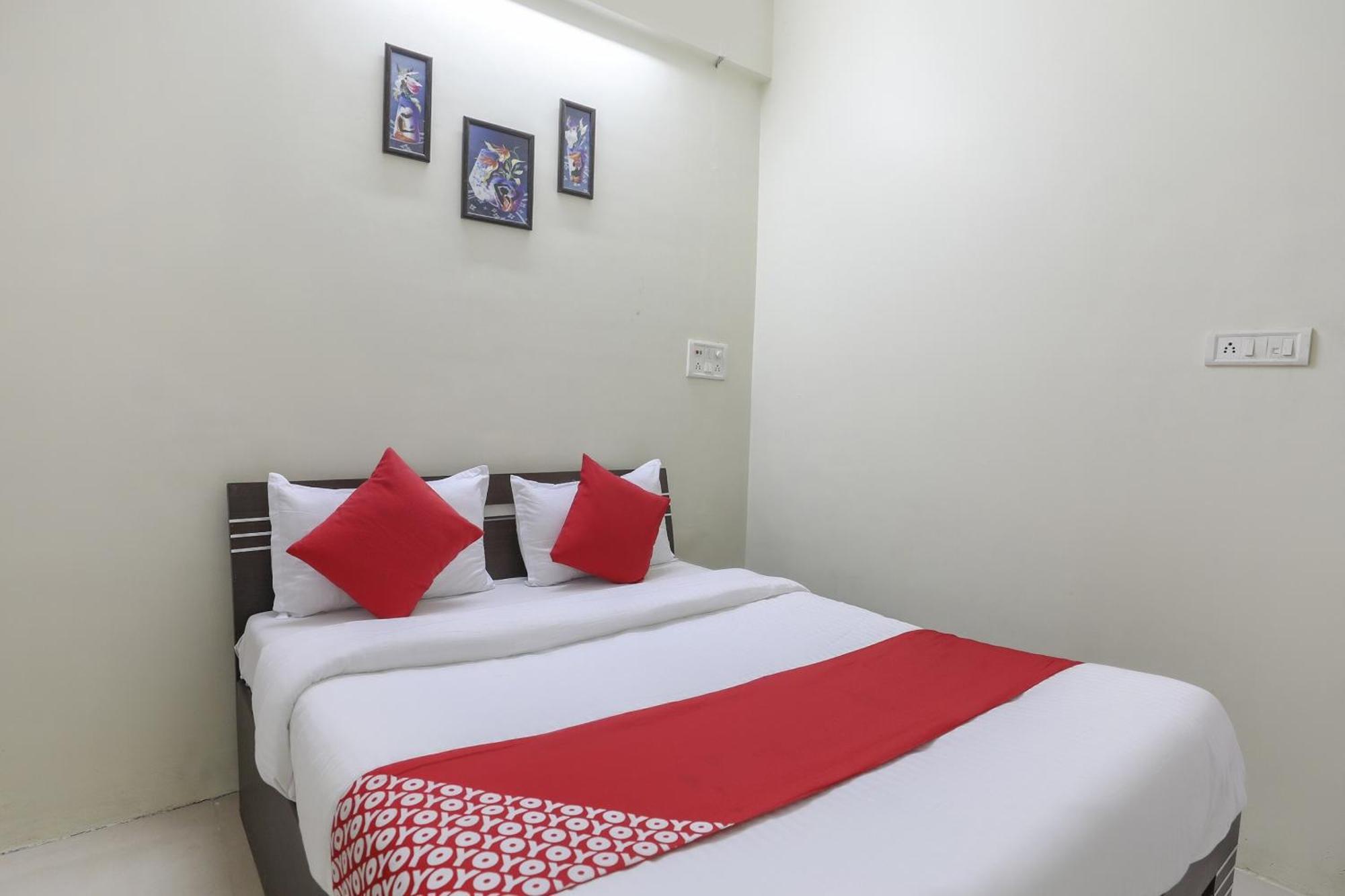 Collection O Shyam Vatika Banquet And Rooms Surat Buitenkant foto
