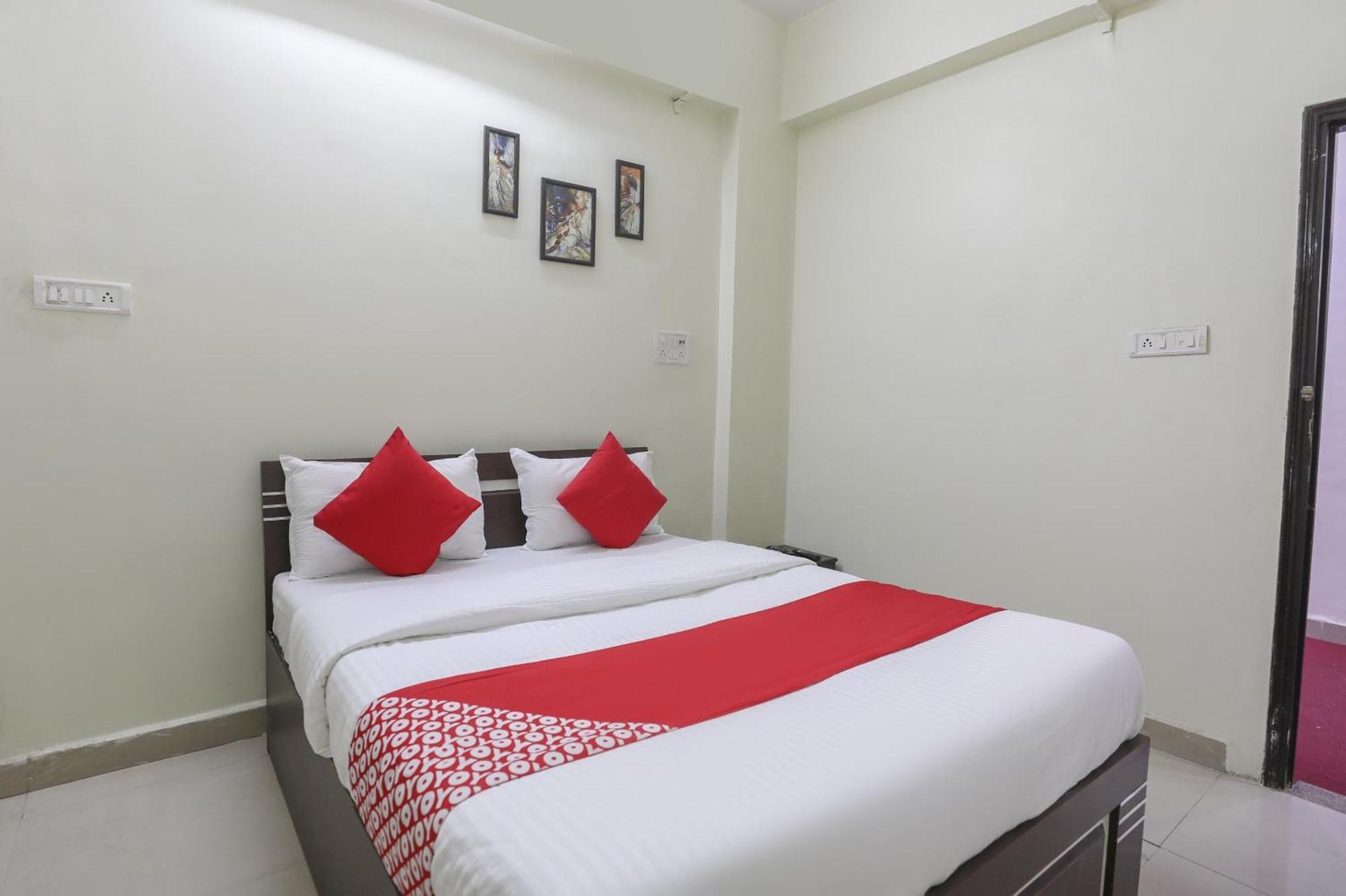 Collection O Shyam Vatika Banquet And Rooms Surat Buitenkant foto